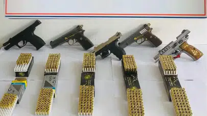 Kırıkkale'de düğünde silahla havaya ateş açan 3 şüpheli gözaltına alındı