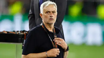 Jose Mourinho'dan Galatasaray'ı sevindiren karar