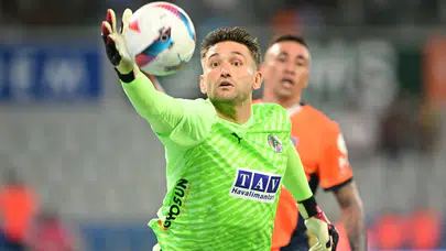 Alanyaspor, Ertuğrul Taşkıran ve Nicolas Janvier ile yollarını ayırdı