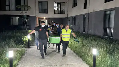 Düzce'de kötü koku ihbarı üzerine girilen evde ceset bulundu
