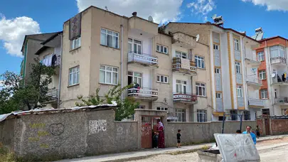 Elazığ'da 5 yaşındaki çocuk 2'nci kattan düştü