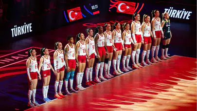 Milletler Ligi şampiyonu Filenin Sultanları Türkiye’de : A Milli Kadın Voleybol Takımı yurda döndü