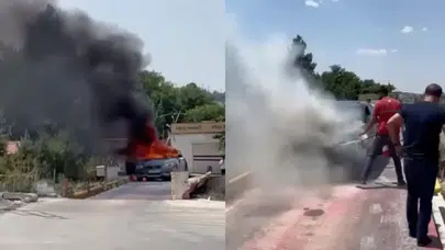 Diyarbakır'da seyir halindeki araç alev aldı