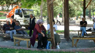 Malatya'da kavurucu sıcaklar nedeniyle parklar doldu taştı
