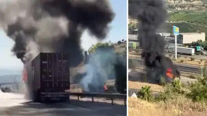 Mersin'de 24 ton çikolata yüklü tır alev alev yandı