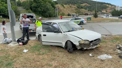 Samsun Atakum'da kontrolden çıkan otomobil refüje çıktı