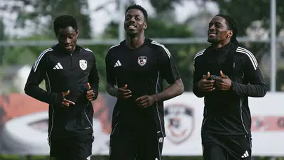 Gaziantep FK'de 5 futbolcu ile yolların ayrıldığı açıklandı