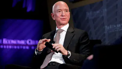 Amazon'un kurucusu Jeff Bezos, Liverpool'a ortak olmak istiyor