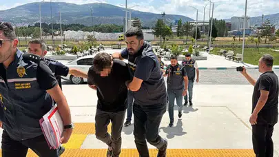 Kütahya'da servis işletmecisine silahlı saldırıya ilişkin 3 gözaltı : Tetikçi 300 bin liraya anlaşmış