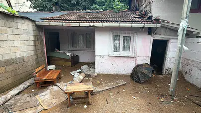 Gebze'de sağanak yağış yaşamı olumsuz etkiledi