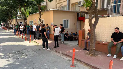 Eşini kızının yanında uyurken öldürmüş