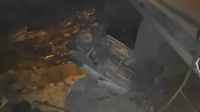 Adana'da araç dere yatağına devrildi : 1 yaralı
