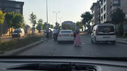 Eskişehir'de trafik kazası : Otomobil servise çarptı