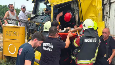 Mersin'de iki tırın çarpıştığı kazada 1 çocuk öldü, 2 kişi yaralandı