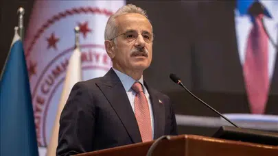 Abdulkadir Uraloğlu'dan Bağdat'ta iletişim ve altyapı görüşmesi