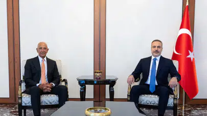 Bakan Fidan, ABD Ankara Büyükelçisi Barrack ile bir araya geldi
