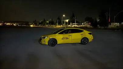 Eskişehir'de çalınan ticari taksi oto pazarında terk edilmiş halde bulundu