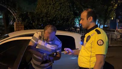 Bursa'da alkol denetimini görünce aracını park eden sürücü : Sigara almaya geldim