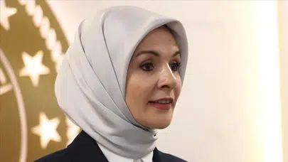 Bakan Göktaş, AK Parti Erzincan İl Başkanlığı'nda konuştu