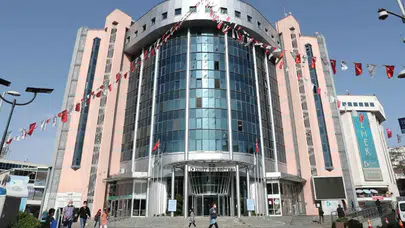 'Ekşi yemedim ki karnım ağrısın'