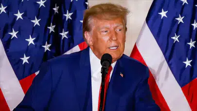 Trump gelecek başkanlık seçimlerinde bir kez daha aday olacağını açıkladı