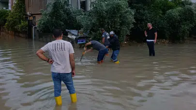 Osmaniye'de sağanak yağış hayatı olumsuz etkiledi