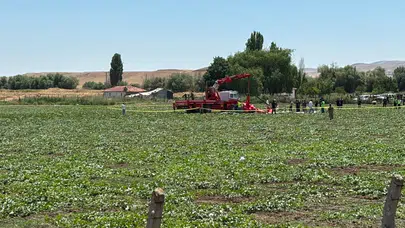 Ankara'da düşen eğitim helikopterinin enkazı vinçle kaldırıldı