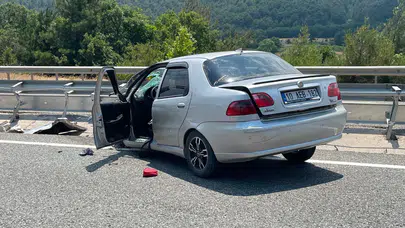 Edremit-Balıkesir karayolunda kaza : Kontrolden çıkan otomobil refüje çarptı