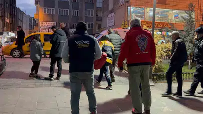 Bayrampaşa Otogarı'nda bıçaklı taksici kavgası : 2 kişi yaralandı