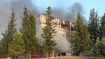 Adana OSB'de fabrika yangını : Soğutma çalışması devam ediyor