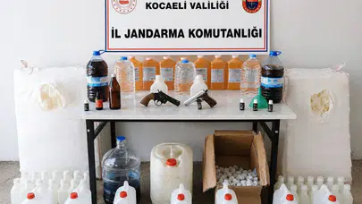 Kocaeli'de kaçakçılık operasyonu : 1 milyon 350 bin liralık ürün ele geçirildi