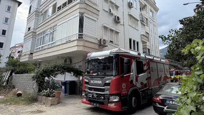 Antalya'da apartman dairesinde yangın paniği