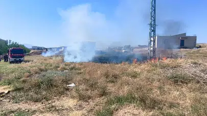 Adıyaman'da hafriyat kamyonu tellere takıldı, yangına neden oldu
