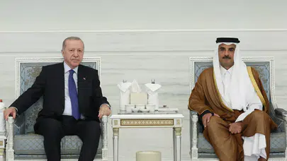 Cumhurbaşkanı Erdoğan, Katar Emiri Al Thani ile bir arada