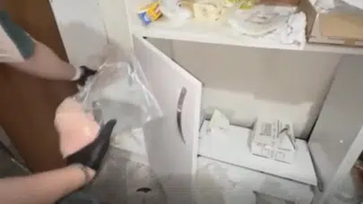 Bayrampaşa'da uyuşturucu imalathanesine baskın : 107 kilogram kimyasal madde yakalandı