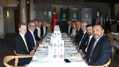 Beşiktaş'tan UEFA ve Midtjylland heyetine dostluk yemeği