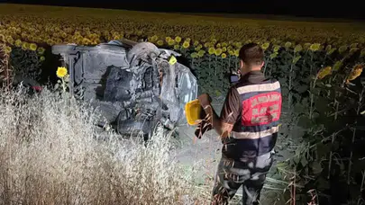 Tekirdağ’da otomobil ayçiçeği tarlasına devrildi : 3’ü çocuk 5 kişi yaralandı