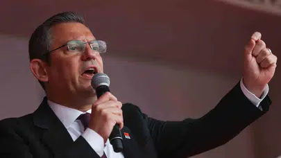 Özgür Özel Yeni Parti için bağış kampanyasını resmen başlattı