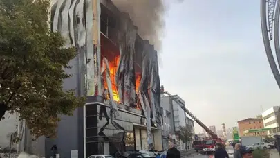 7 kişinin öldüğü fabrika yangınında kritik karar : Tutukluluk ev hapsine çevrildi