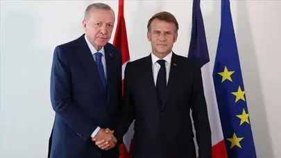 Cumhurbaşkanı Erdoğan ile Macron görüştü