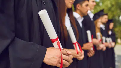 Üniversite affı komisyondan geçti