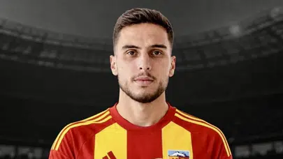 Kayserispor'un yeni transferi Marco Dulca, kente gelerek takıma katıldı