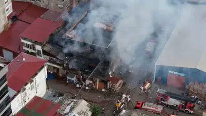 Diyarbakır’da marangoz atölyesinde yangın çıktı : 2 kişi yaralandı