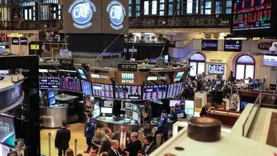 New York borsası düşüşle açıldı : Jeopolitik gerilim ve Fed belirsizliği etkili