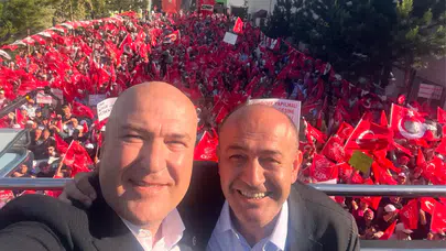 CHP İzmir Milletvekili Murat Bakan partisinden istifa etti