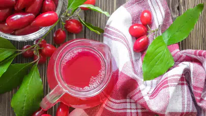 Kızılcık ile yapılabilecek üç efsanevi tarif nedir?