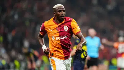Galatasaray'ın yeni 9 numarası ve kaptanı Victor Osimhen oluyor