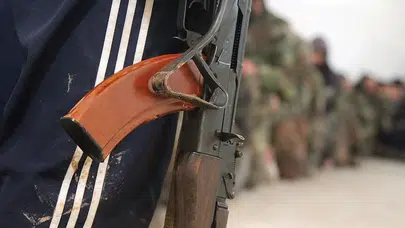Hizbullah, Suriye'deki silah sevkiyatı iddiasını reddetti