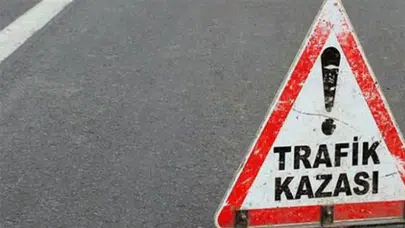 Antalya Manavgat'ta araç uçuruma yuvarlandı : 5 ölü, 2 yaralı