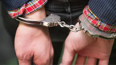 Mersin'de sahte araç kiralama sitesiyle 417 bin TL'lik vurgun : 4 şüpheli tutuklandı